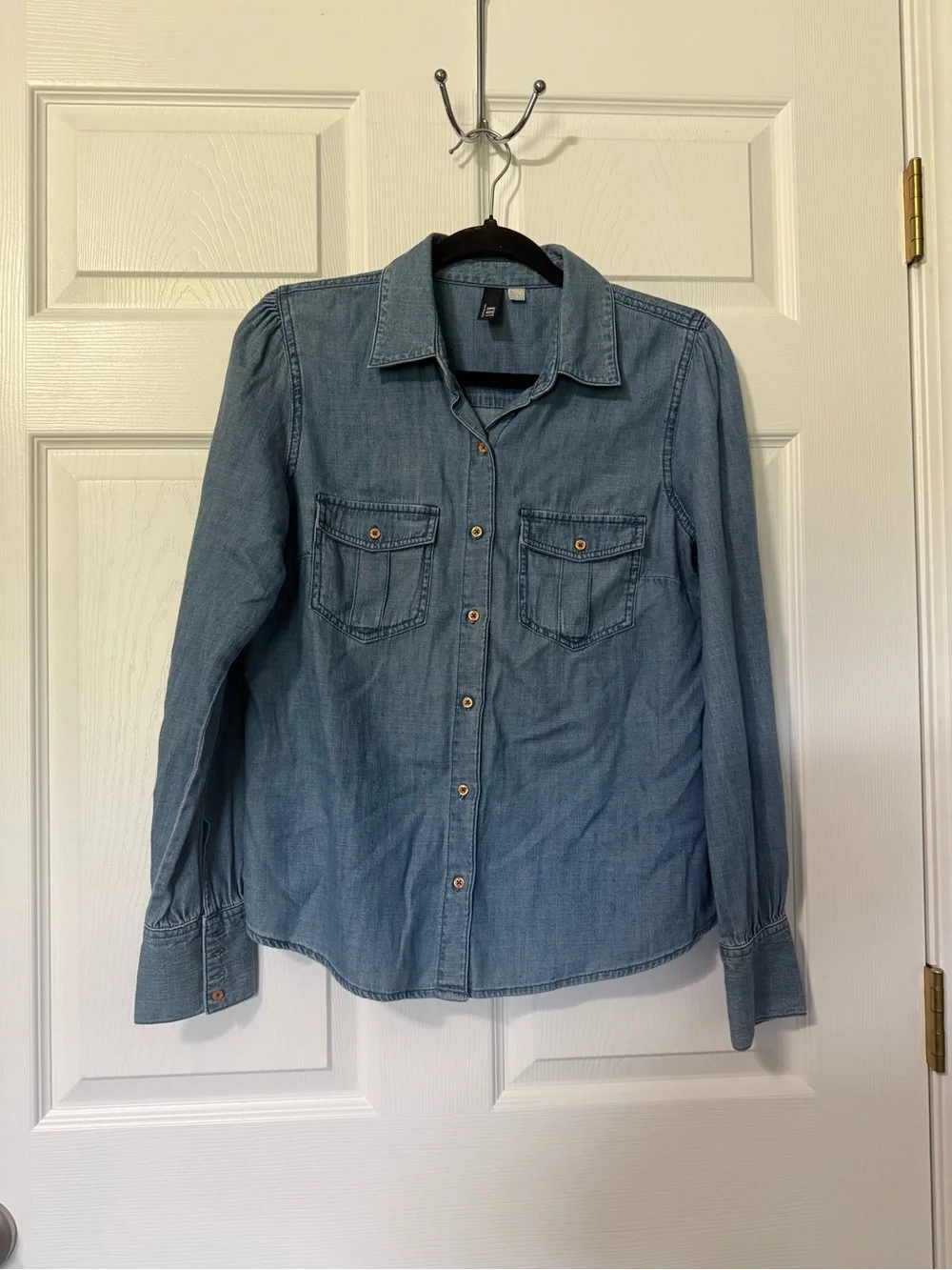 Kut from the Kloth Light Cotton Blend Denim Button-Up Shirt- S